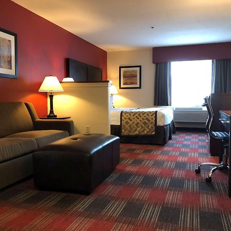 Best Western Dallas Inn & Suites Exterior photo